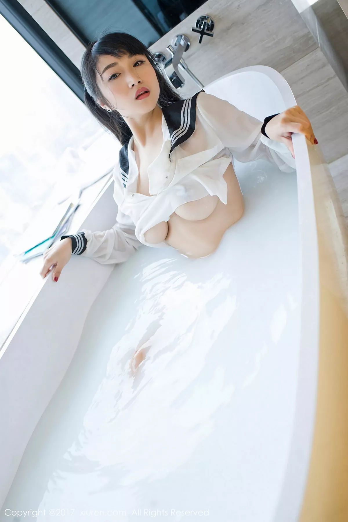 盼盼龙女写真
