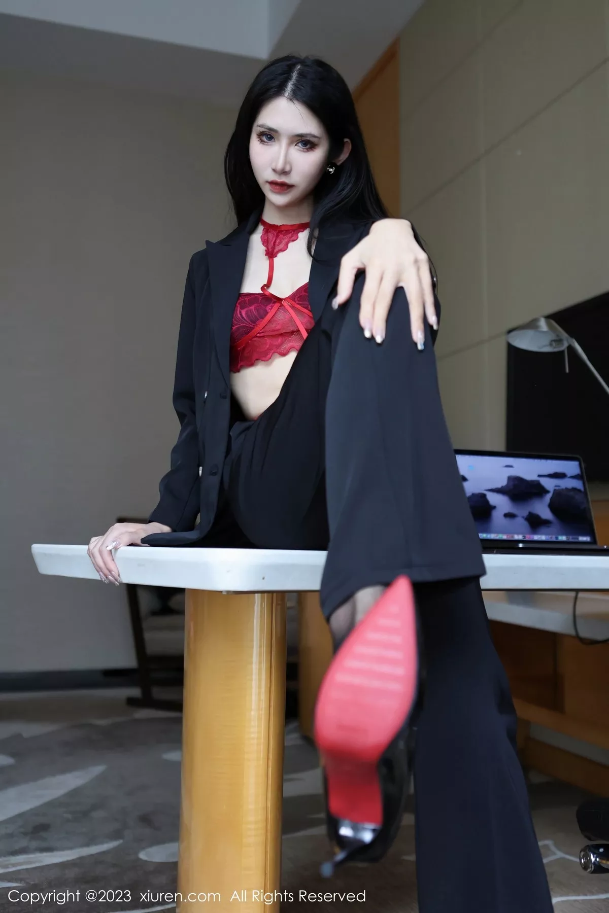 依娜写真