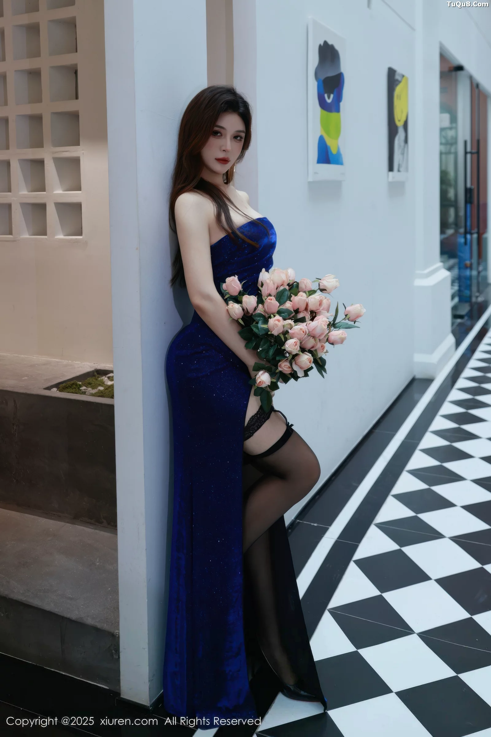秀人集.com_[XiuRen秀人网]No.10740_模特阿依莎性感蓝色连衣裙露蓝色内衣配黑丝袜秀曼妙身材诱惑写真71P