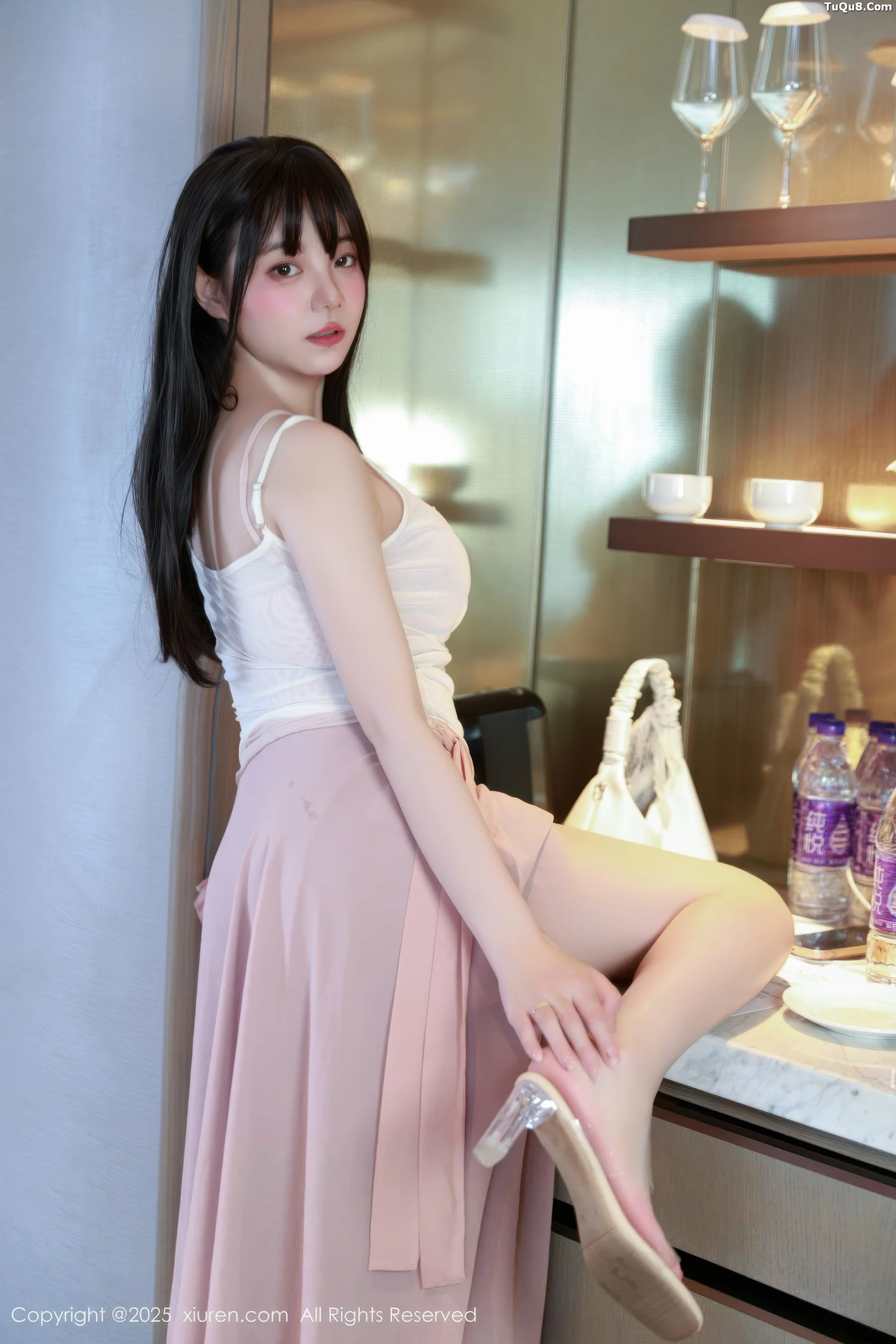 秀人集.com_[XiuRen秀人网]No.10746_模特软情性感低胸紫色长裙露粉色内衣秀曼妙身姿迷人诱惑写真86P