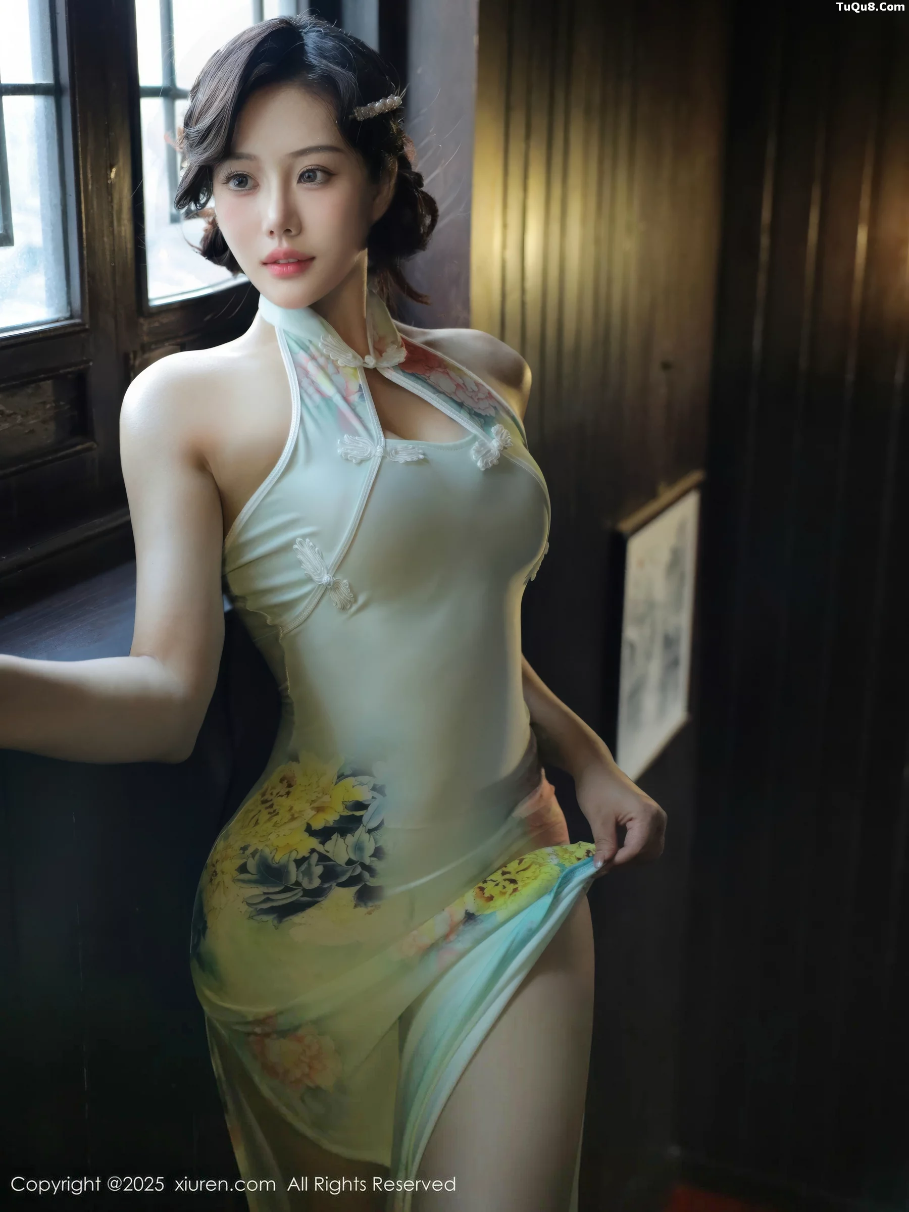 秀人集.com_[XiuRen秀人网]No.10749_新人模特莉莉安娜o性感绿色旗袍配超薄肉丝秀丰满身材诱惑写真73P