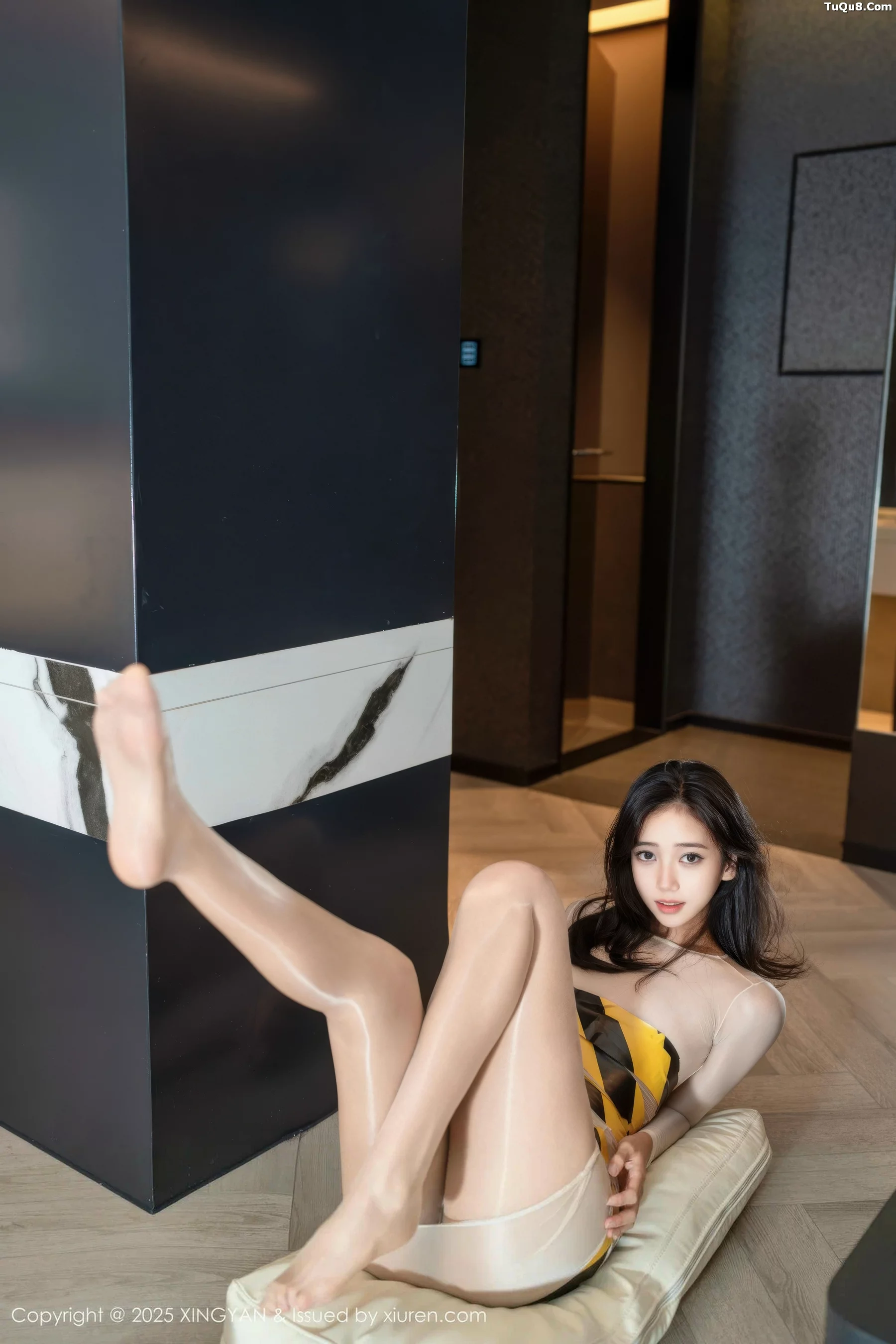 秀人集.com_[XINGYAN星颜社]VOL.421_模特时安安性感肉色连衣短裙配超薄肉丝秀柔美身姿诱惑写真71P