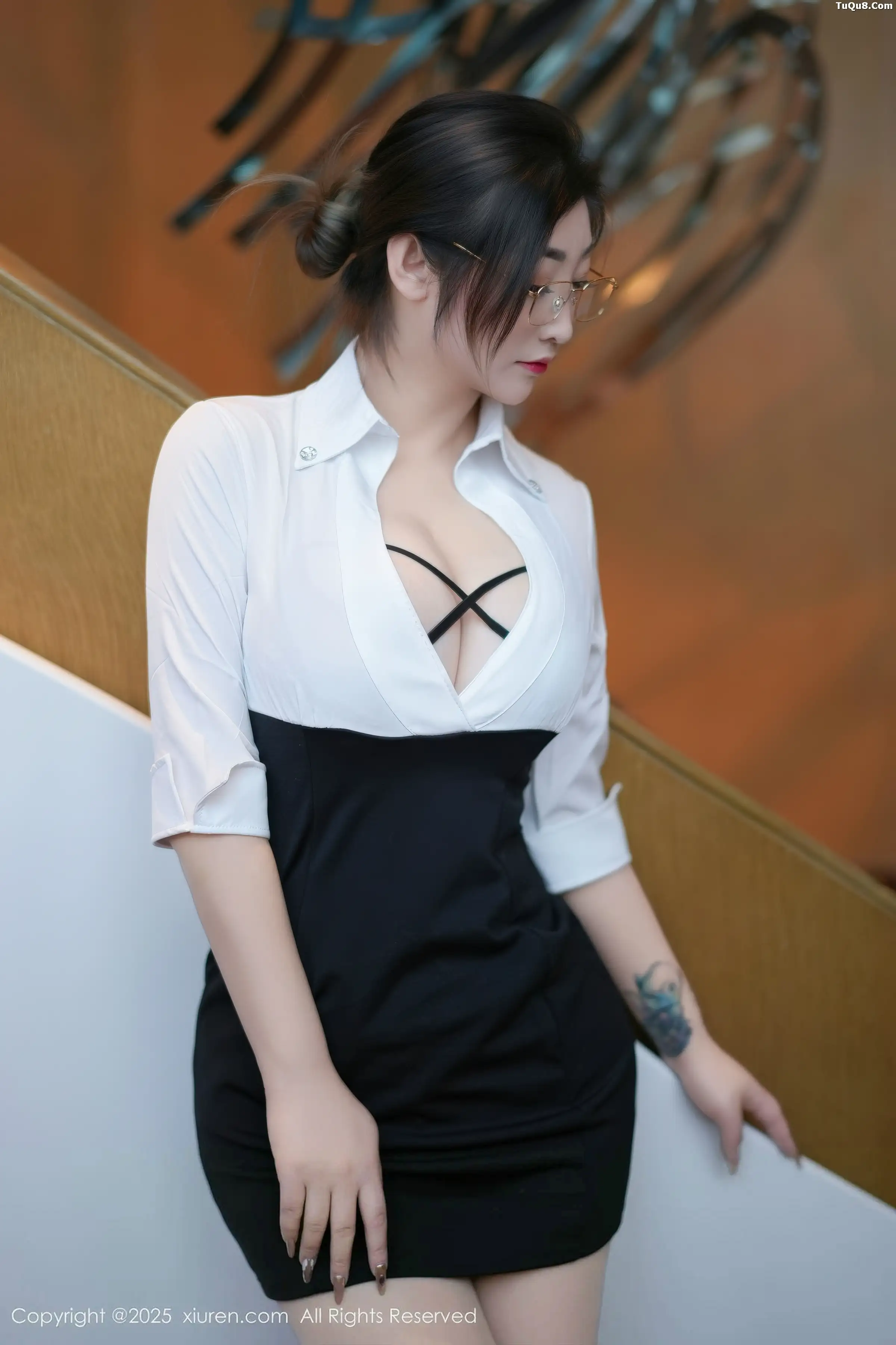 秀人集.com_[XiuRen秀人网]No.11045_女神妲己_Toxic性感白色衬衫露黑色内衣秀丰满身材诱惑写真80P