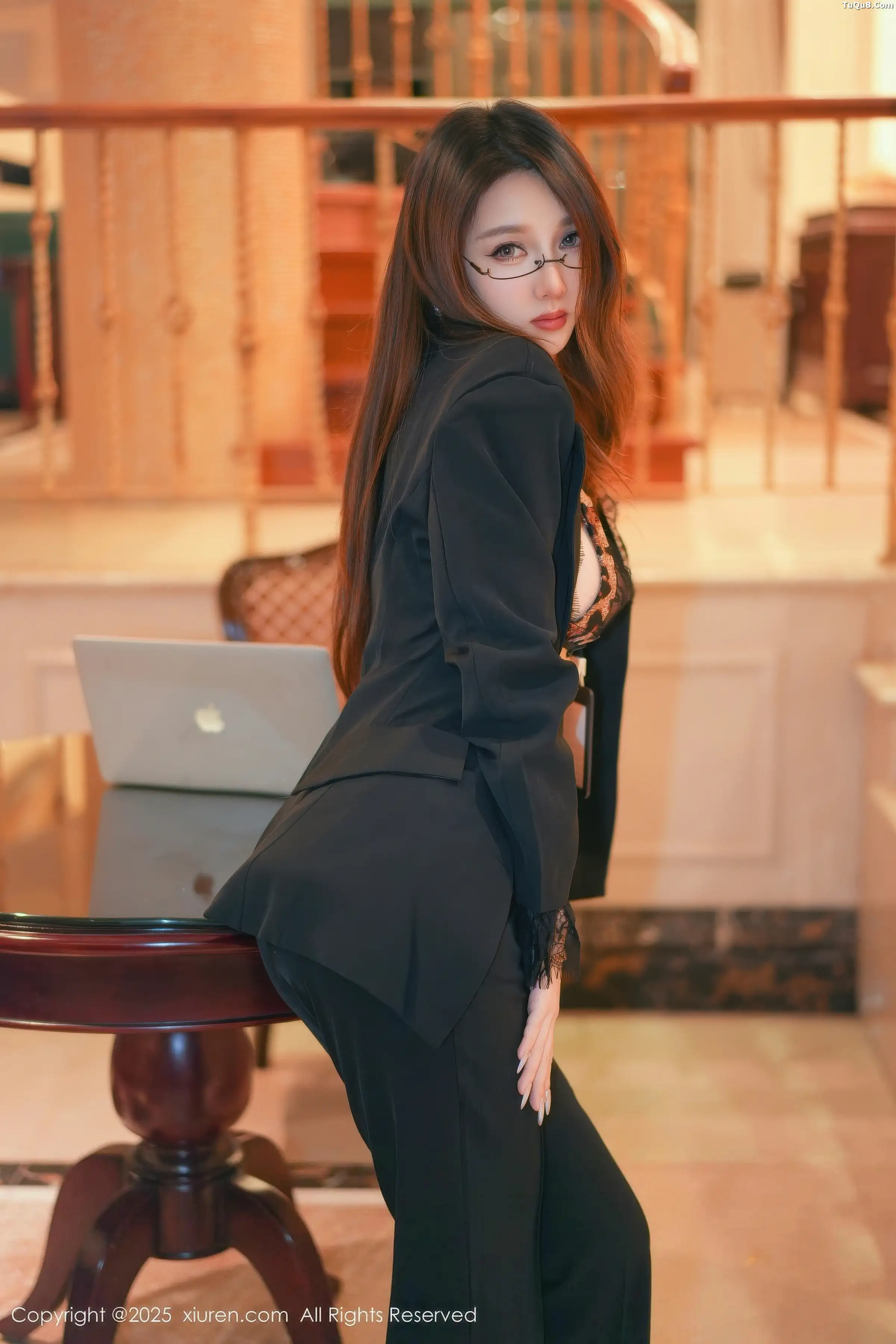 秀人集.com_[XiuRen秀人网]No.11007_模特Twins-夭夭性感西服露豹纹内衣配闪亮黑丝秀曼妙身姿诱惑写真82P